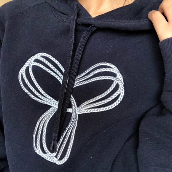 Aritzia TNA Hoodie - Picture 3 of 4